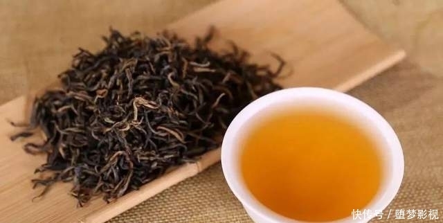 大赤甘|金骏眉属于“红茶中的贵族”, 它的颜色越金越好吗?