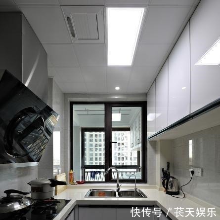 墙面|新房装修终于完工现代简约风格,进门的玄关最抢眼忍不住晒晒