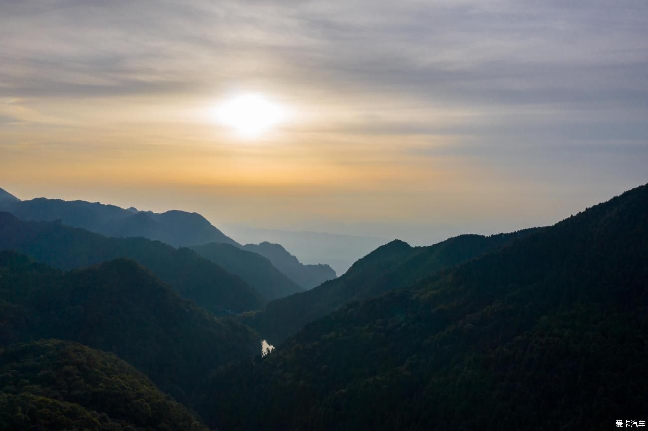 一个千古有名的风景胜地，壮丽的风光无不让人赞叹|大美庐山 | 有名