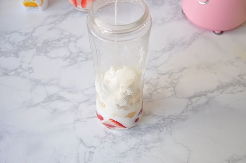 一口气|不用嚼，一口气吃掉几只大草莓，不爱吃水果的孩子也喜欢，省事