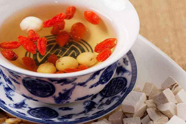 薏米|枸杞最好的搭档来啦!女人连喝1周,湿气全消,腰也变细了!