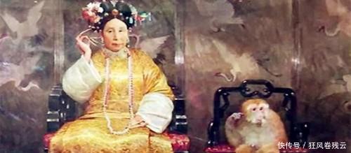 老佛爷|小太监陪慈禧下棋,说了句我要吃老佛爷的马,差点丢掉性命!