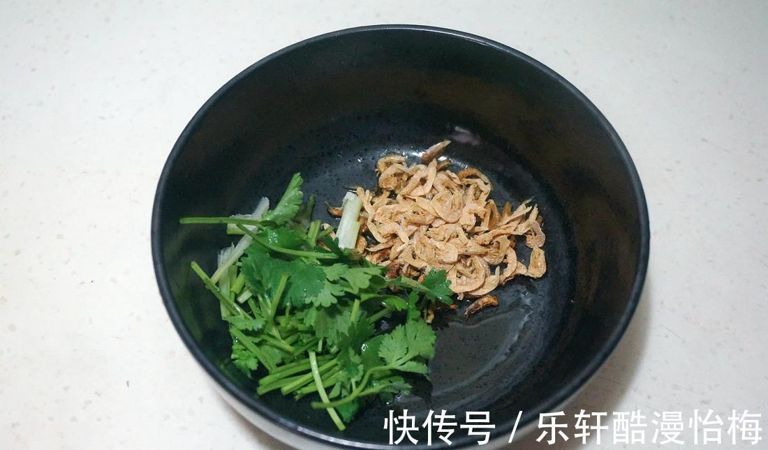 紫菜|家常小鲜肉馄饨，滋味十足，一口一个好吃到停不下来