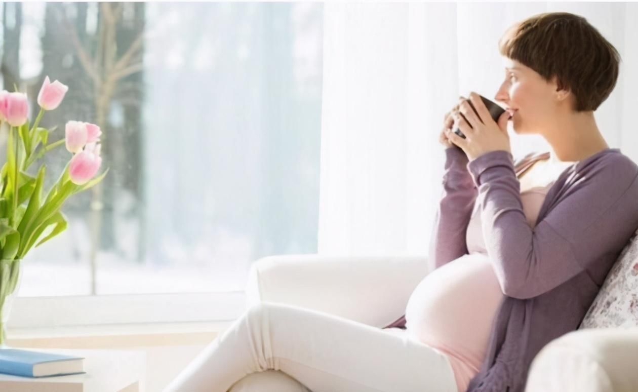 怀孕期间|孕期每天喝多少水合适?掌握正确“补水”方法,对胎宝宝有好处