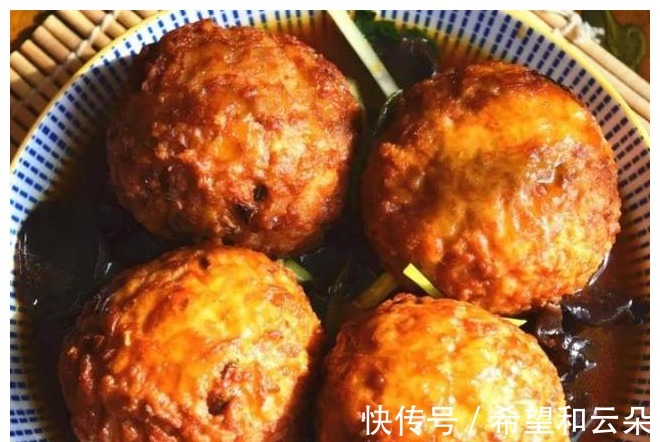 美味|想要做出有名的传统菜肴红烧狮子头，只需3步即可，营养又美味！