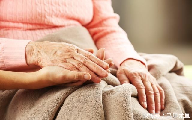  危害|痛风发作只是关节痛？严重时可威胁生命，这6大危害不可小看