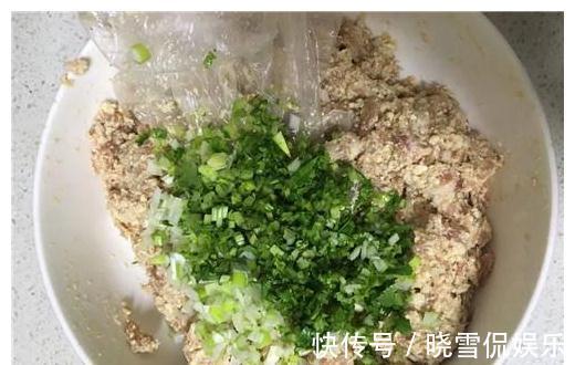 豆腐丸子|半块肉1块豆腐,一搅拌,出锅外酥里嫩,零失败,宴客自吃都合适