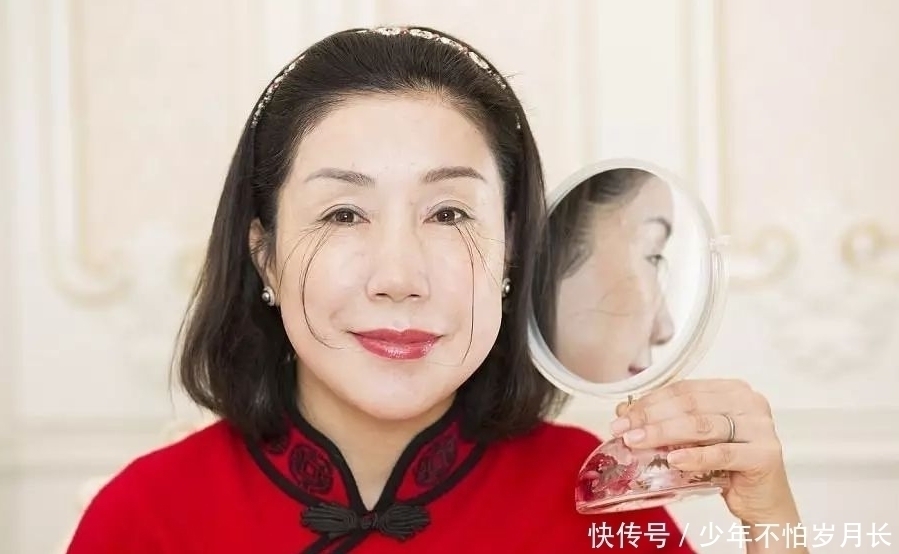 长睫毛|她是世界上拥有逆天长睫毛第一人,睫毛长成刘海,今年入围吉尼斯