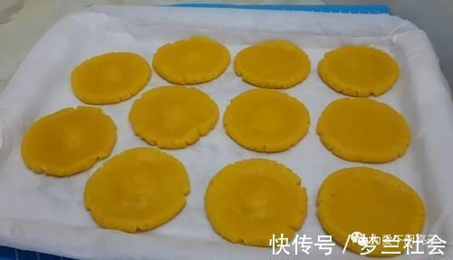 家常自制桃酥做法,烤盘里一放,个个香酥又掉渣,出锅孩子都爱吃