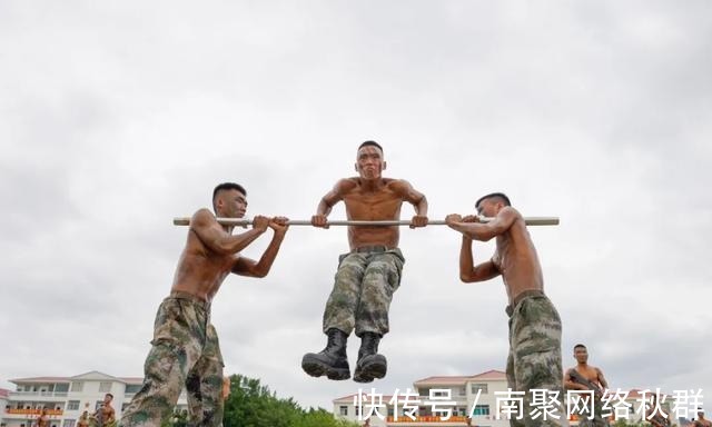 一身肌肉|看了一身肌肉的兵哥哥,女网友:先舔屏,再请求国家分配男朋友!