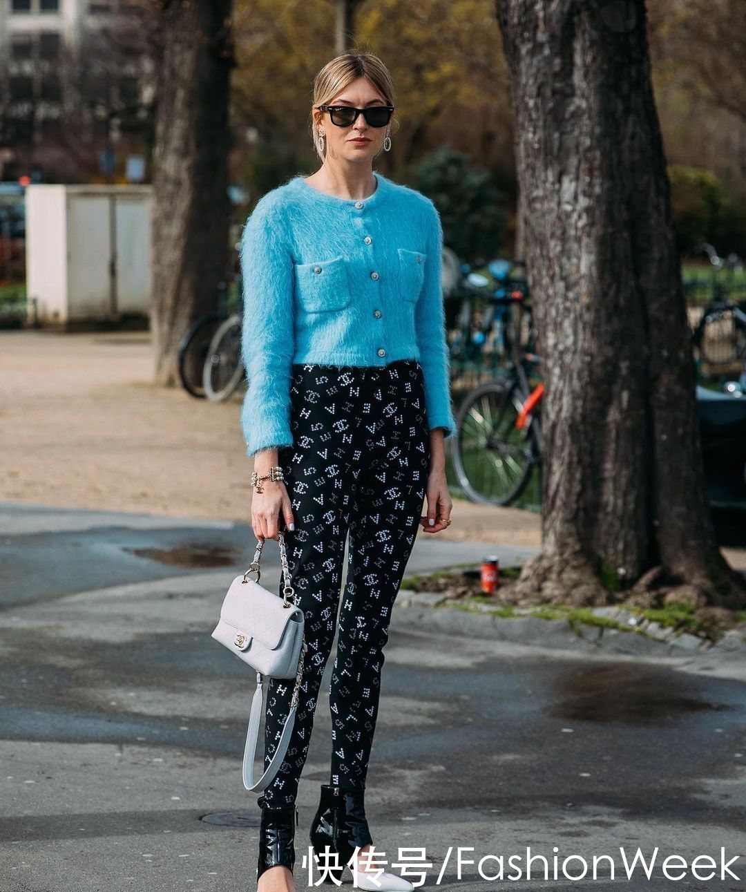 时尚|不会色彩搭配没关系，选择大方优雅的蓝色，时尚你的每一天