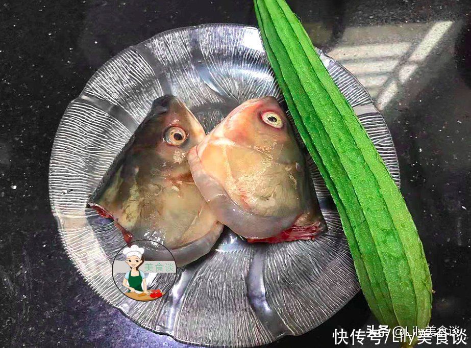 骨头|夏天，丝瓜和它是绝配，切块煮汤，鲜甜清爽营养，比喝骨头汤过瘾