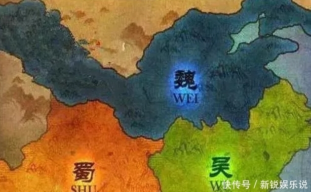 刘备|吕布派一员偏将来攻刘备,张飞立马要出战,为何关羽却退缩了?