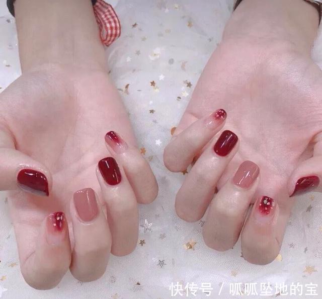 漂亮|换上一款漂亮的透明美甲，让你的指尖仙气满满，档次一下提升了