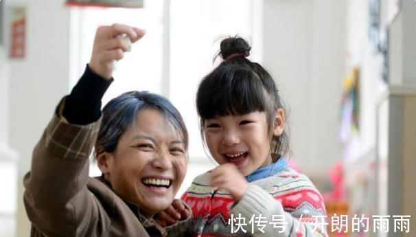 带娃|“上班式带娃”成新潮流,孩子有人照看,老人和子女也相互不打扰