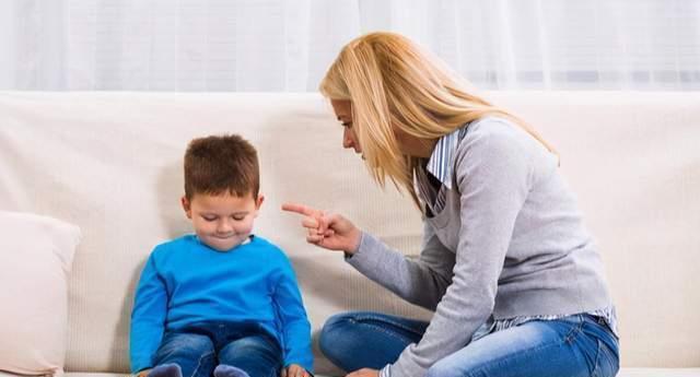 正确|孩子被罚写检讨书,表面上是在反省,真实意图却没逃过老师的法眼