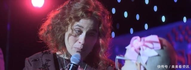 公主|没有一部惊悚剧,能把可乐拍得这么诱人,又把公主风拍得这么吓人