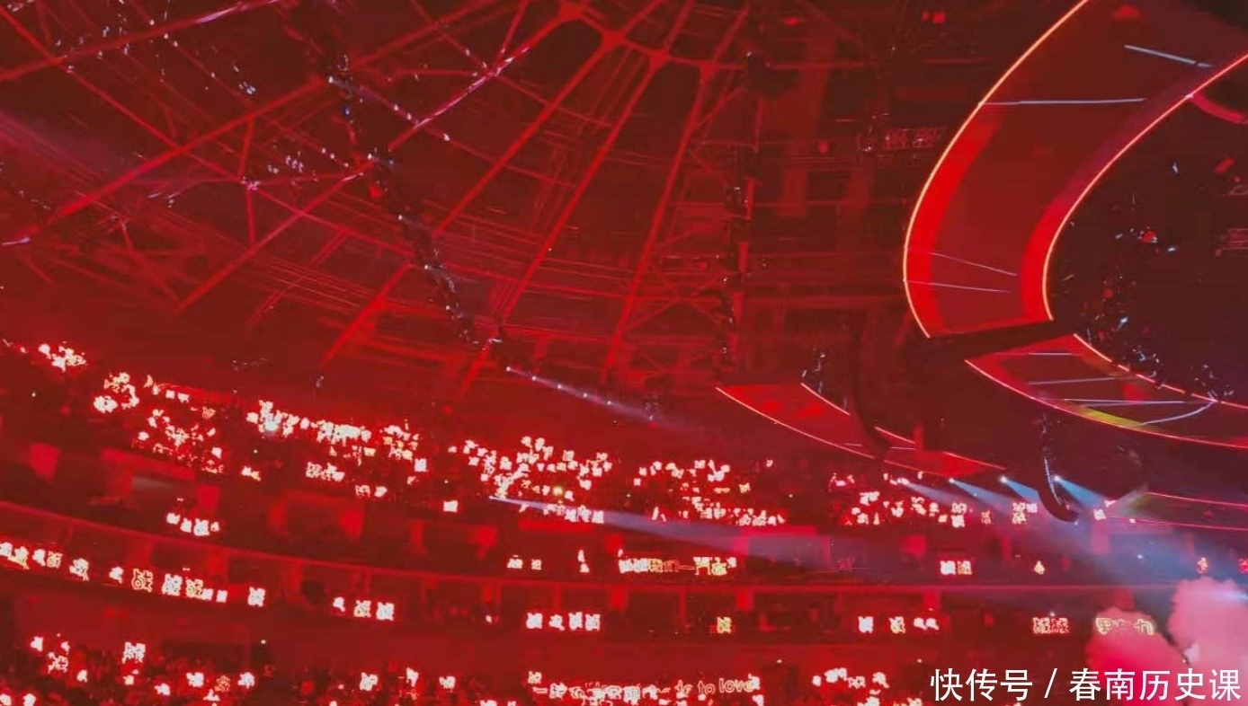 央视三农点名肖战,发布其舞台视频,有两首歌印象深刻