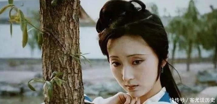 感动|呆霸王薛蟠,也曾有过成长,一次出差,感动了宝钗,也让黛玉流泪