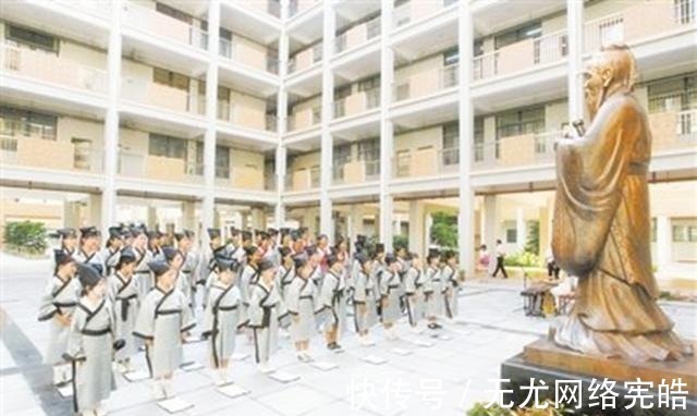 孔家&中国有一小山村,大部分都是孔子后裔,村中有一习俗我们应该学习