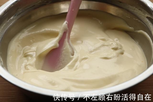 烤箱|鸡蛋面粉这样做太好吃了，不用烤箱平底锅就搞定，无油无水超解馋