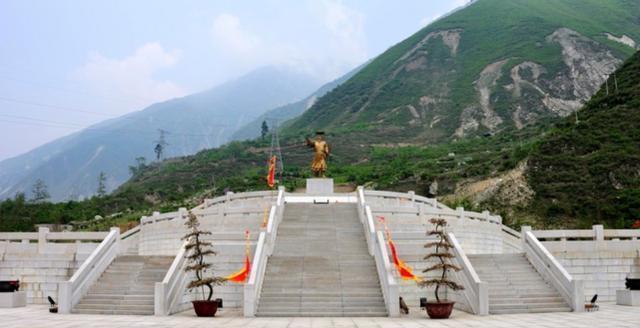 县太爷|刘邦刚起义的时候,只用一封信,就除掉了县太爷,萧何曹参投奔他