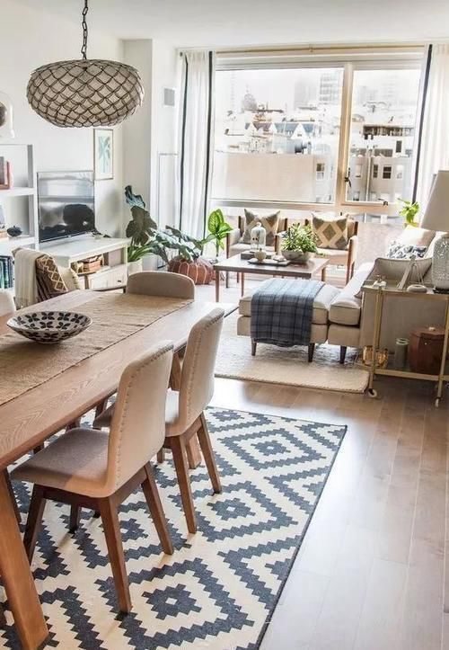 设置|入户门直对着餐桌,又没办法隔断,怎么办?