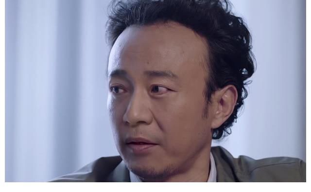 《突围》：最大的反派boss就在身边，几乎没有人会怀疑这个人