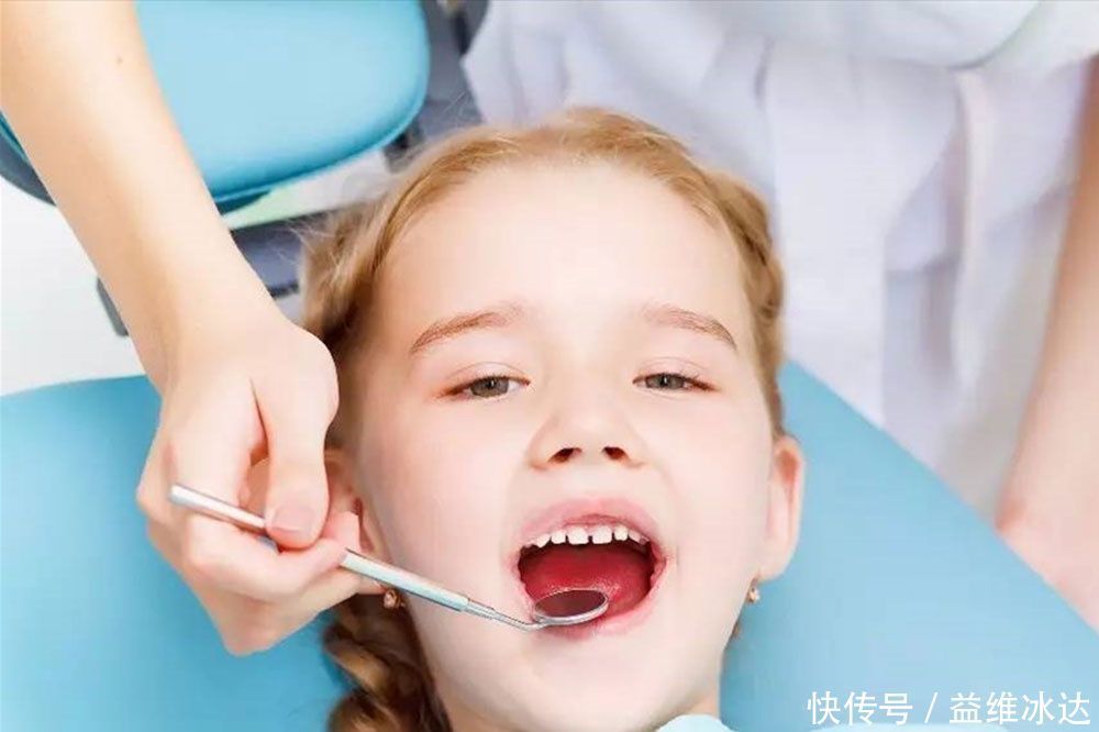 宝宝|宝宝的牙齿护理要上心，乳牙关键时候能“救命”？年轻父母需了解