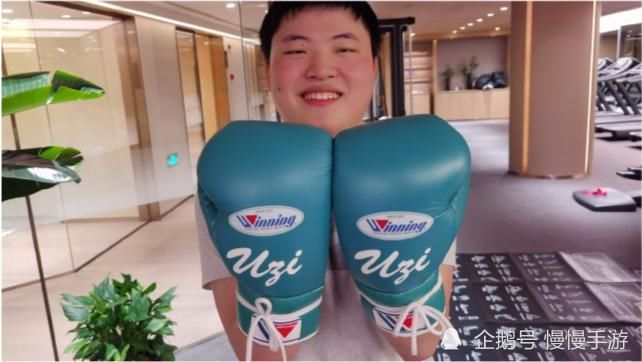 主播|LOL手游联赛火热来袭，各大俱乐部组建战队，RNG可以考虑Uzi