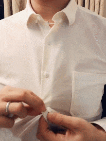 |搞笑GIF:出去聚会嫌老婆穿的不够好看