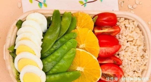 自律|身高176美女网络走红，跑步4年收获好身材，自律或很重要