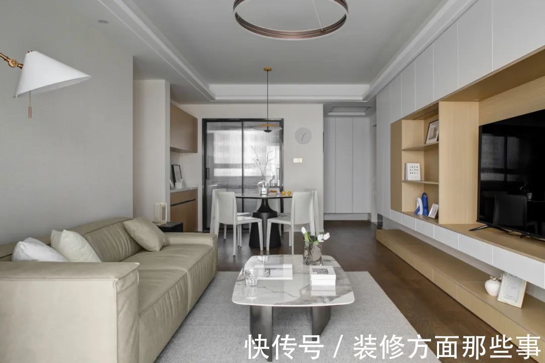 新房|120㎡现代简约风格新房装修,嵌入式电视柜包容性极佳!