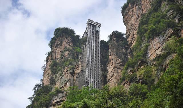 老年|全球第一高的露天观光电梯,半天的行程如今只要66秒,就在我国