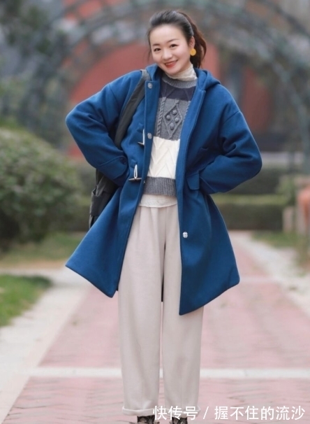 博主 “小白裤”该怎么穿?看完这些搭配就懂了,简约日常不挑人