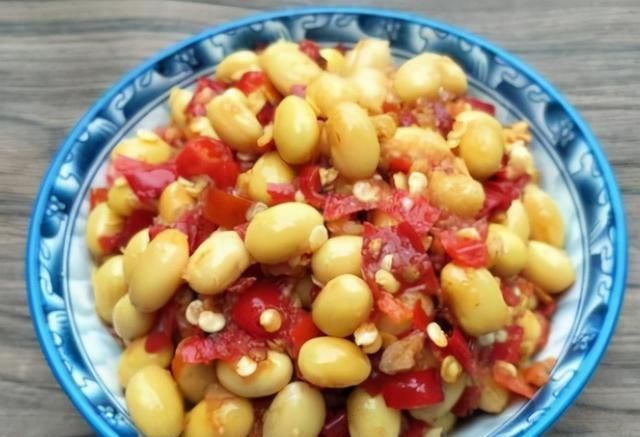 豆浆|黄豆新吃法,不打豆浆不做豆腐,香辣软糯味道佳,上桌家人都爱吃