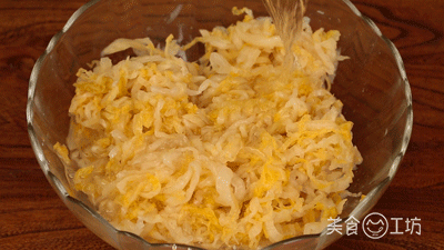  冬天最喜欢的暖胃吃法，热热乎乎煮一锅