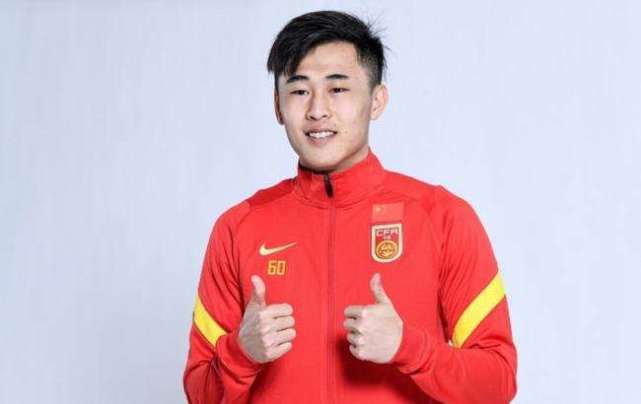 郭田雨|国足阵容面临大洗牌,五位国脚可能主动退队,多位新人上位可期