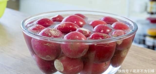 教你在家腌萝卜,酸甜脆爽又好看,做法简单快手,放12个月都不坏