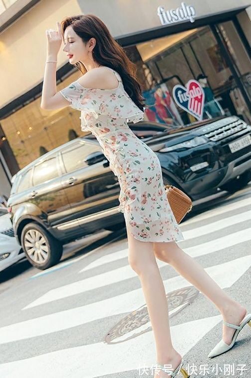 繁化简 时尚有型气质绝伦,碎花雪纺吊带背心裙,洋气时髦