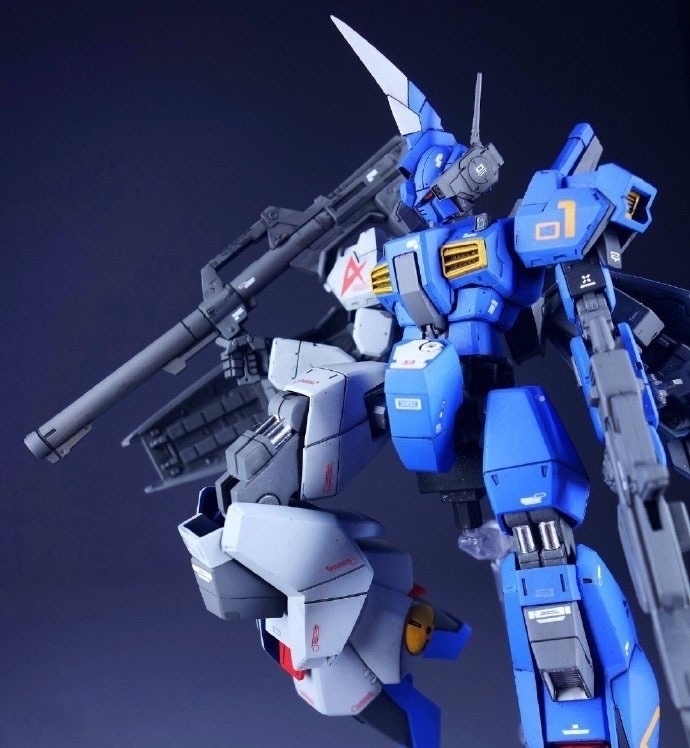 独角兽|巴扎姆、高达Mk-2混搭改造高达Mk-2蓝色独角兽高达模型