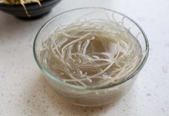 炒白菜时，切好直接炒就错了！多做1步，鲜美脆爽入味，还不出水