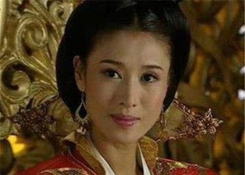 夫人|开国功臣夫人去皇后家做客,参观后说:你家真气派,结果很快被斩