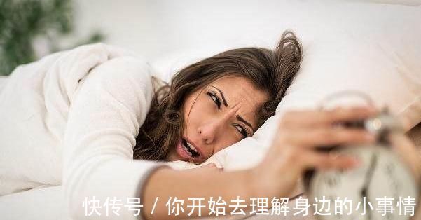 卵巢|如果一个女性睡觉时没有三个表现，恭喜你，卵巢还很年轻！