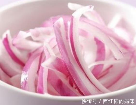 效地|常吃洋蔥有3個(gè)好處“降臨”,但2類人不能吃,不然黑白無常身后隨