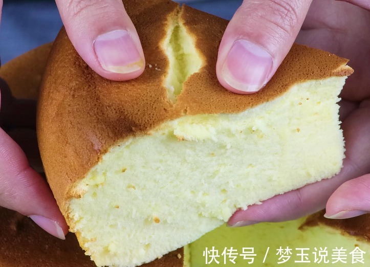 电饭锅蛋糕教你这样做，简单又有营养，蒸出来的蛋糕松软、味道香！