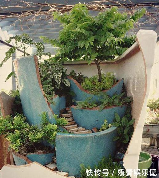 围栏|养多肉搭配什么样的花盆好?利用''碎花盆''造景,个个与众不同