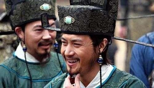 对联|高丽使者出了副上联，老头摆了摆手，苏轼大赞：老头下联答得好