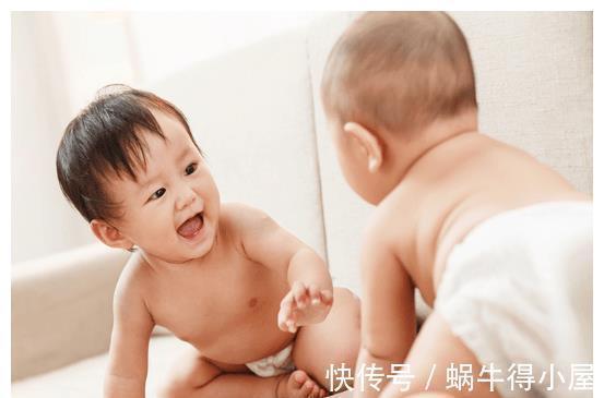 新生婴儿|新生婴儿什么时候开始学走路最佳,怎么保证婴儿的腿是直的?