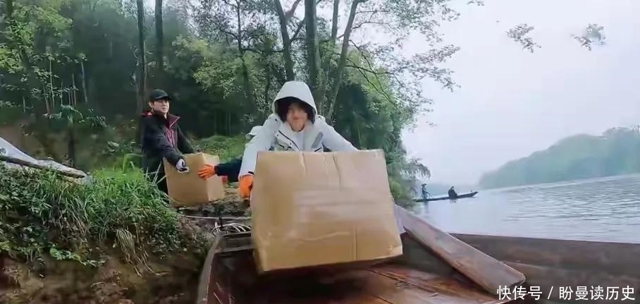 《向往的生活》里的“重大安全隐患”,导演为何要“自欺欺人”?